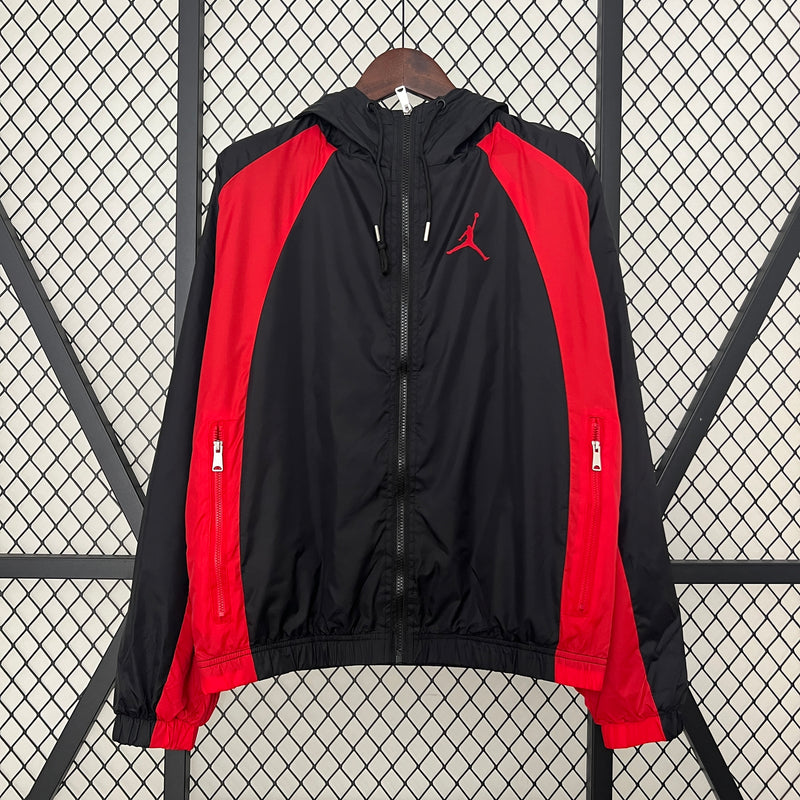 Corta-Vento Air Jordan – Essentials Preto/Vermelho