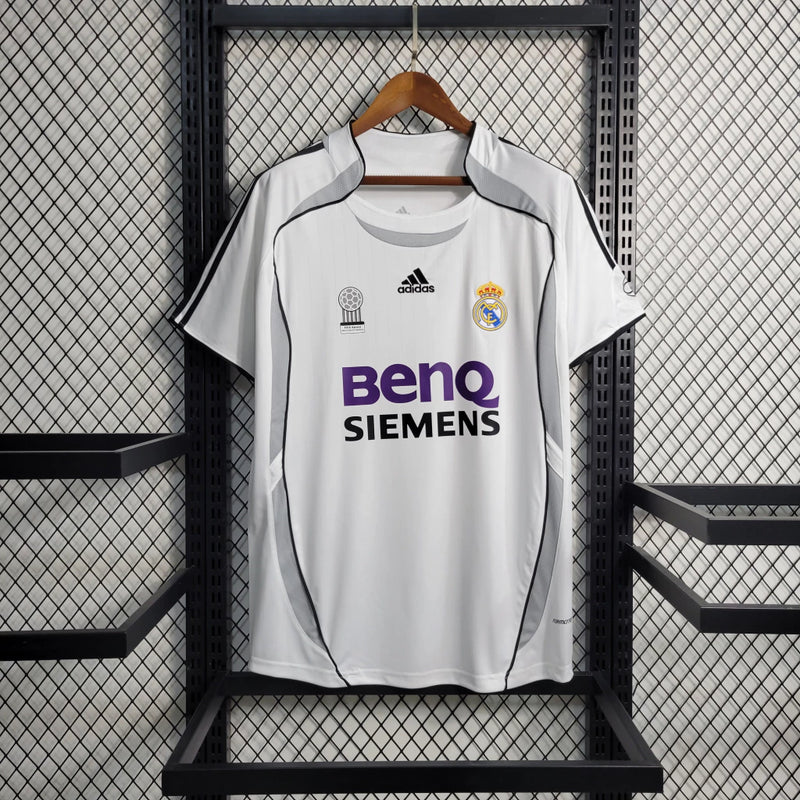 Camisa Retrô Real Madrid Home 06/07