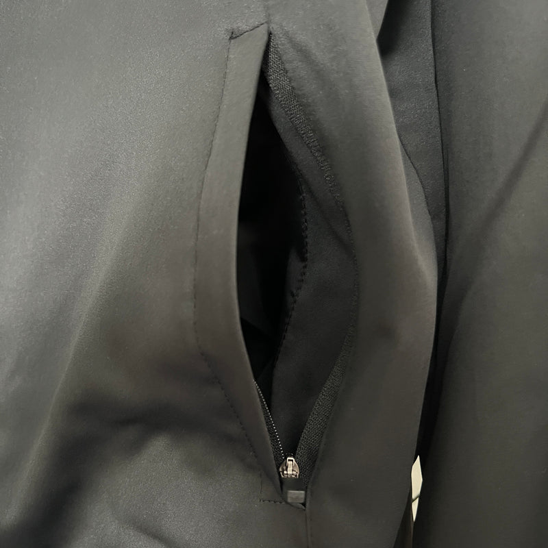 Corta-Vento NIke Sportswear - Black Edition